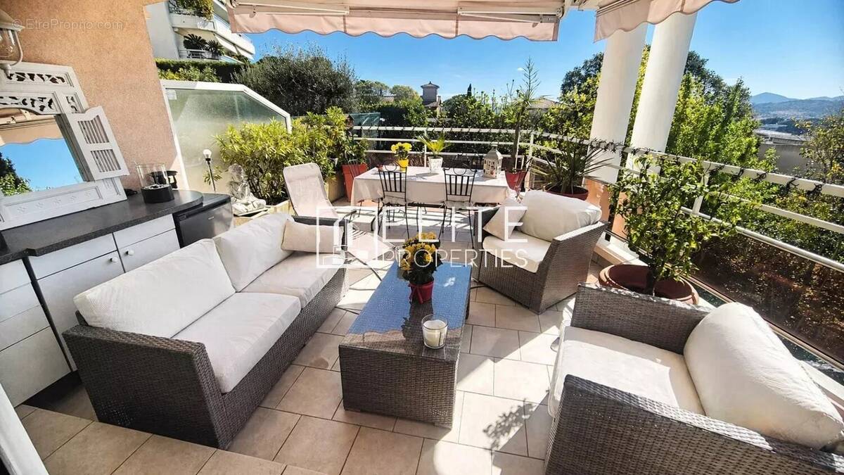 Appartement à LE CANNET