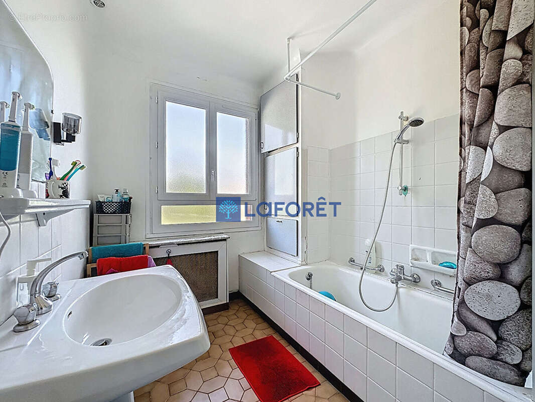 Maison à SAVIGNY-SUR-ORGE