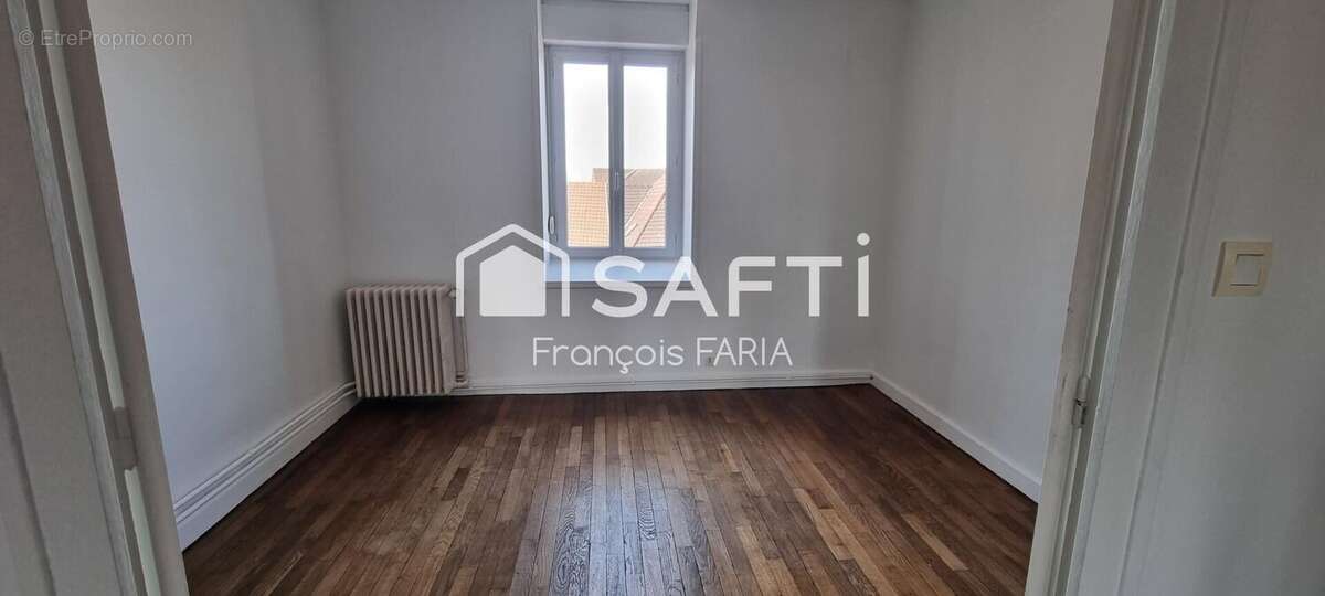 Photo 5 - Appartement à MONTCEAU-LES-MINES