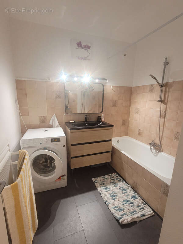 Bel appartement t2 renove proche espagne - photo 4