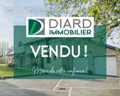 Maison à MONTREUIL-SOUS-PEROUSE