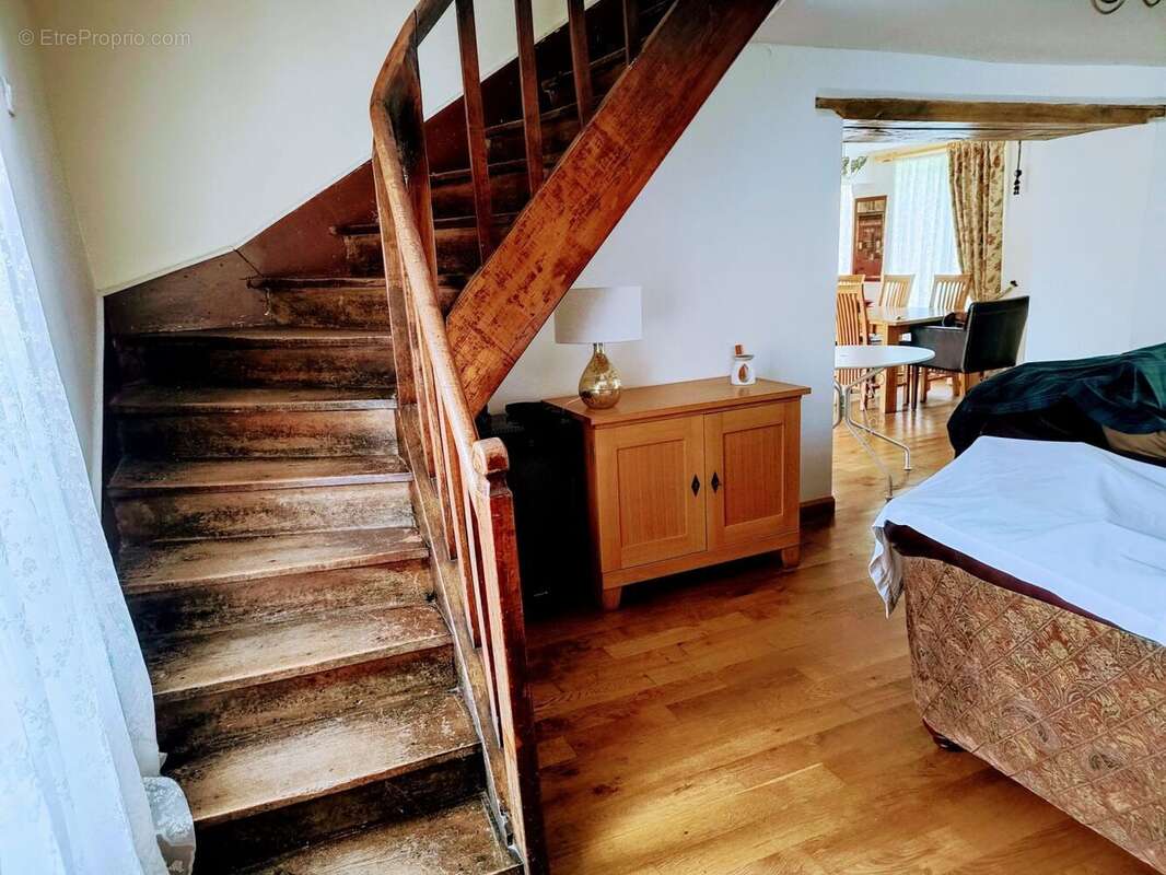 Maison à LA SOUTERRAINE