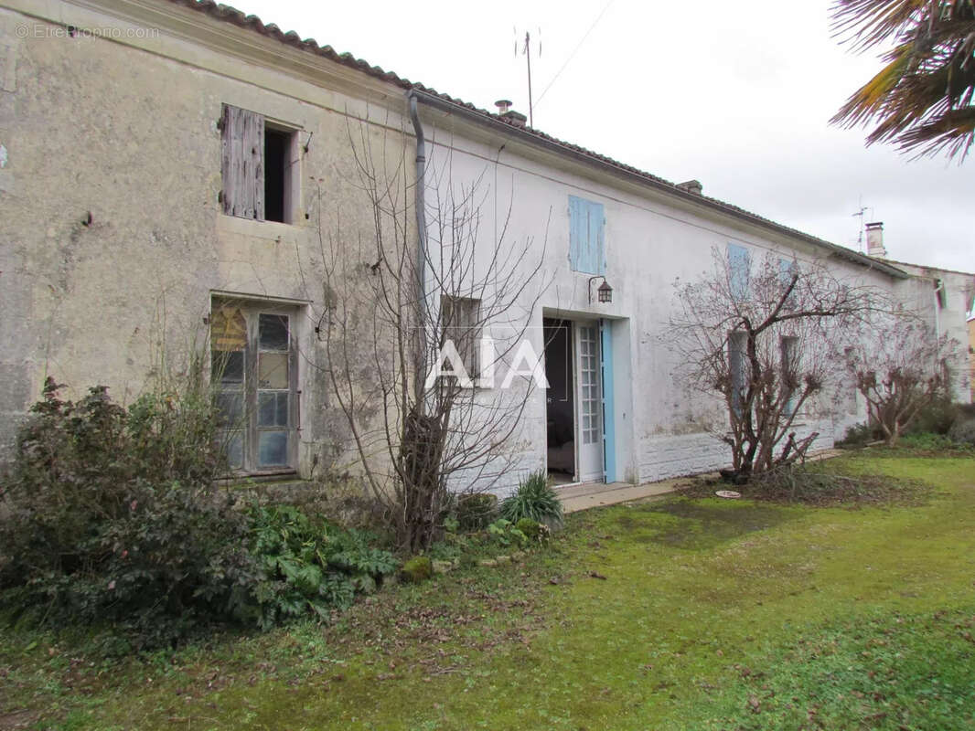 Maison à SAINT-LOUP