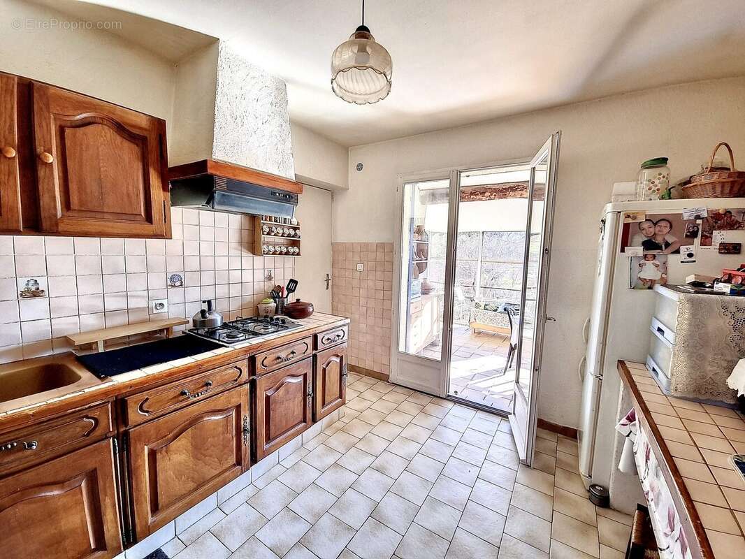 Maison à MORIERES-LES-AVIGNON
