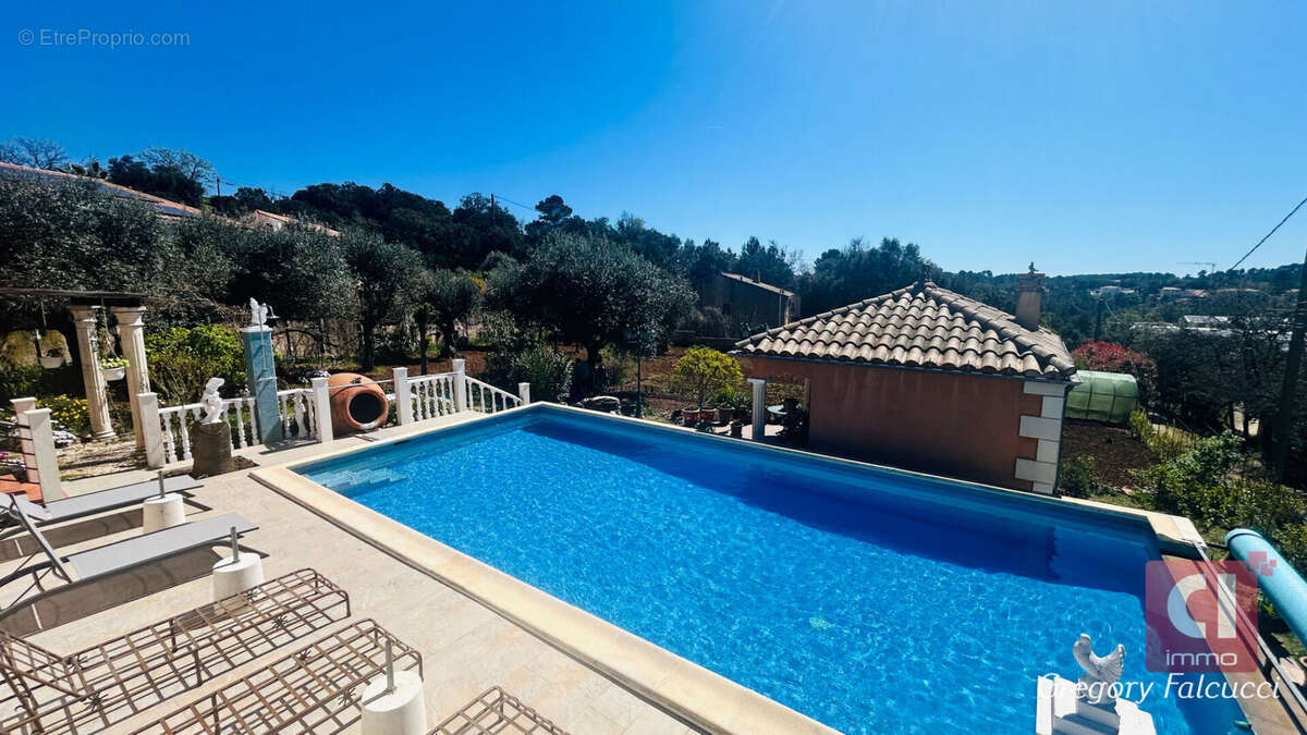 Maison à FLASSANS-SUR-ISSOLE