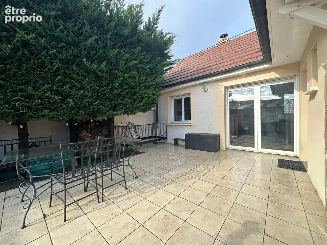 Maison à CHENOVE
