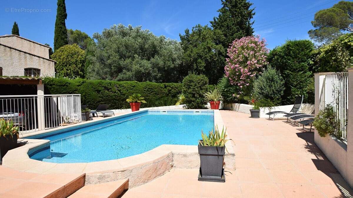 Appartement à SAINT-RAPHAEL