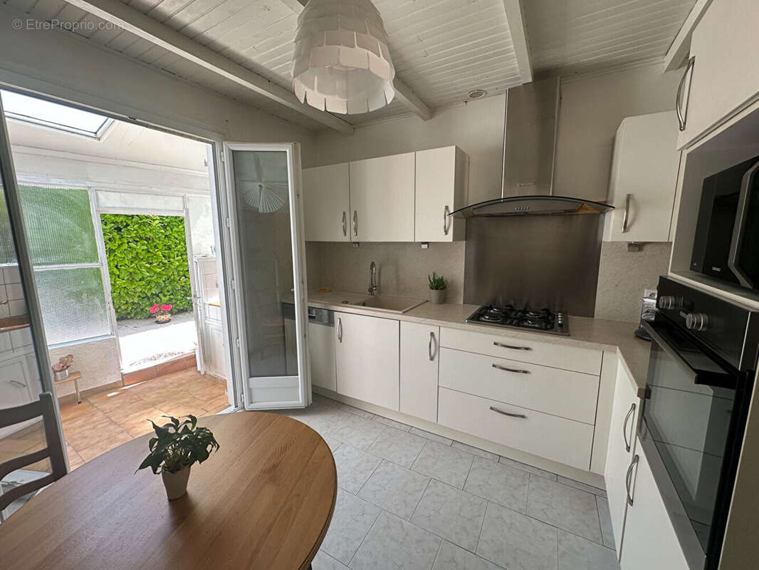 Maison à PERTUIS
