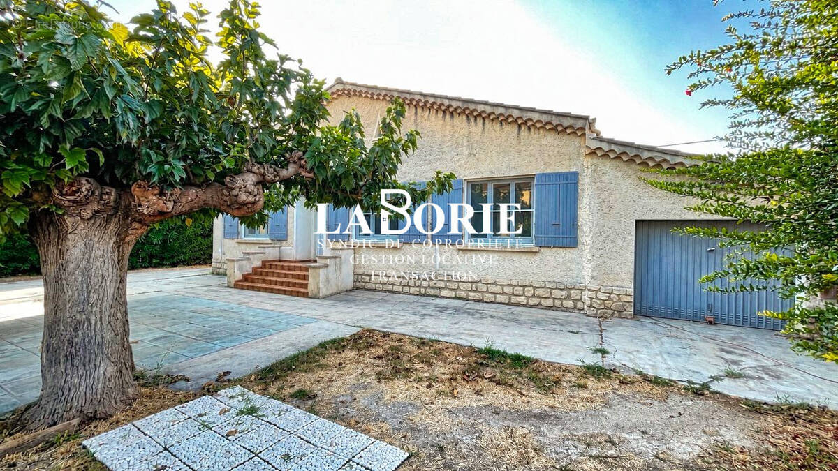 Maison à VEDENE