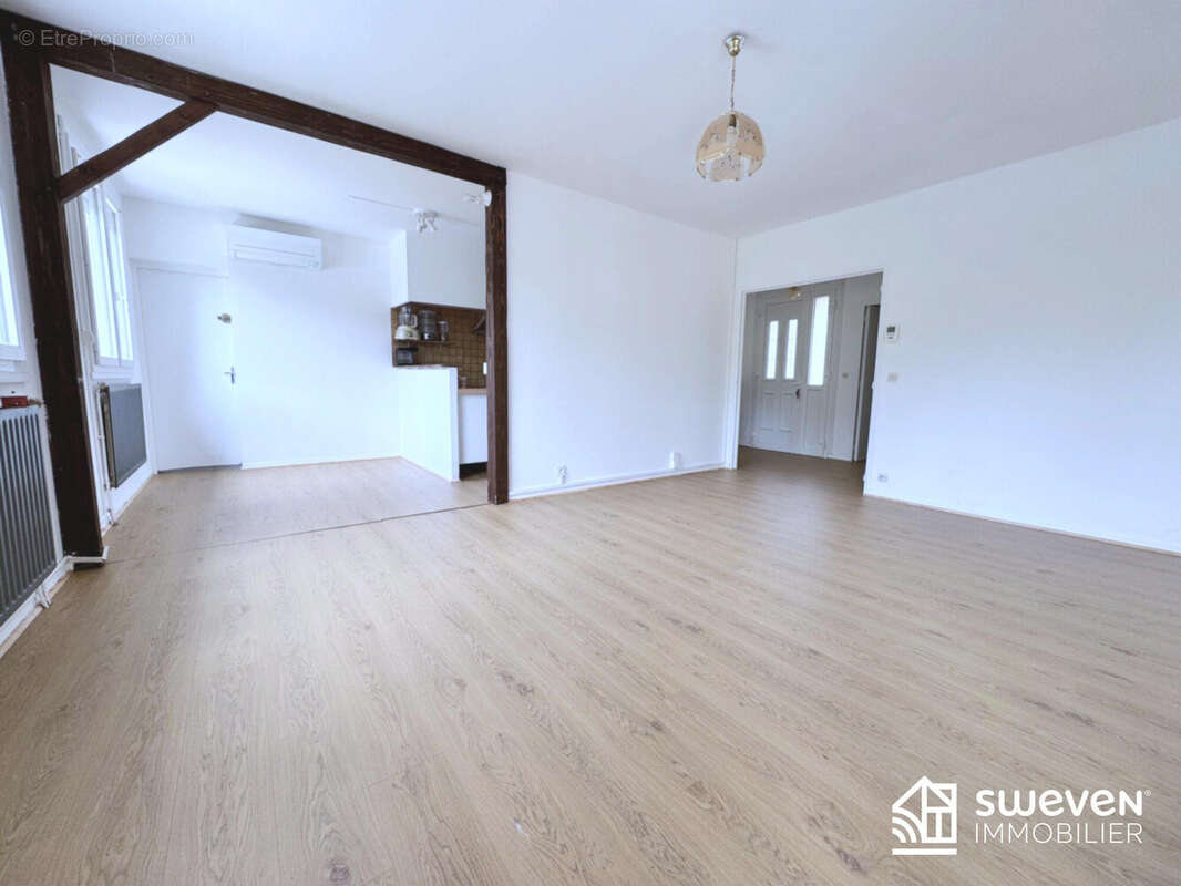 Maison à LABARTHE-SUR-LEZE