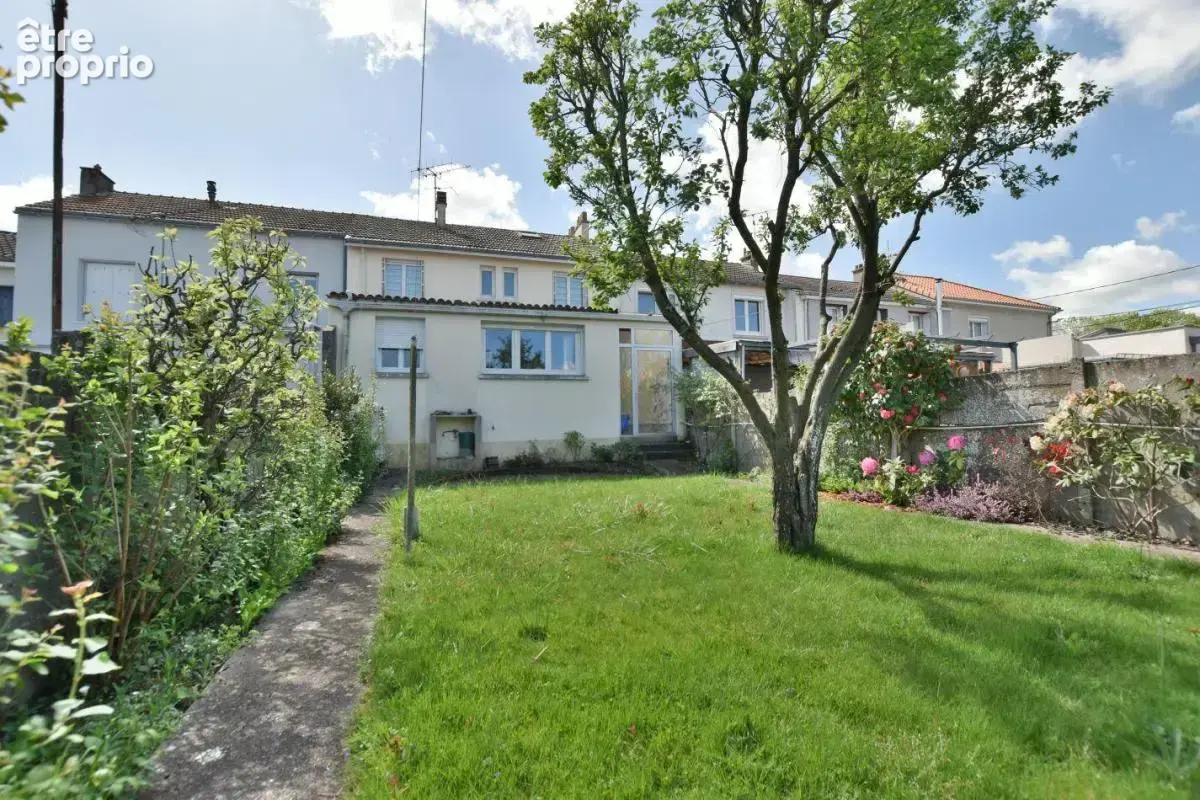 Maison 6 pièces 110 m² à vendre à Cholet (49300) - photo 2