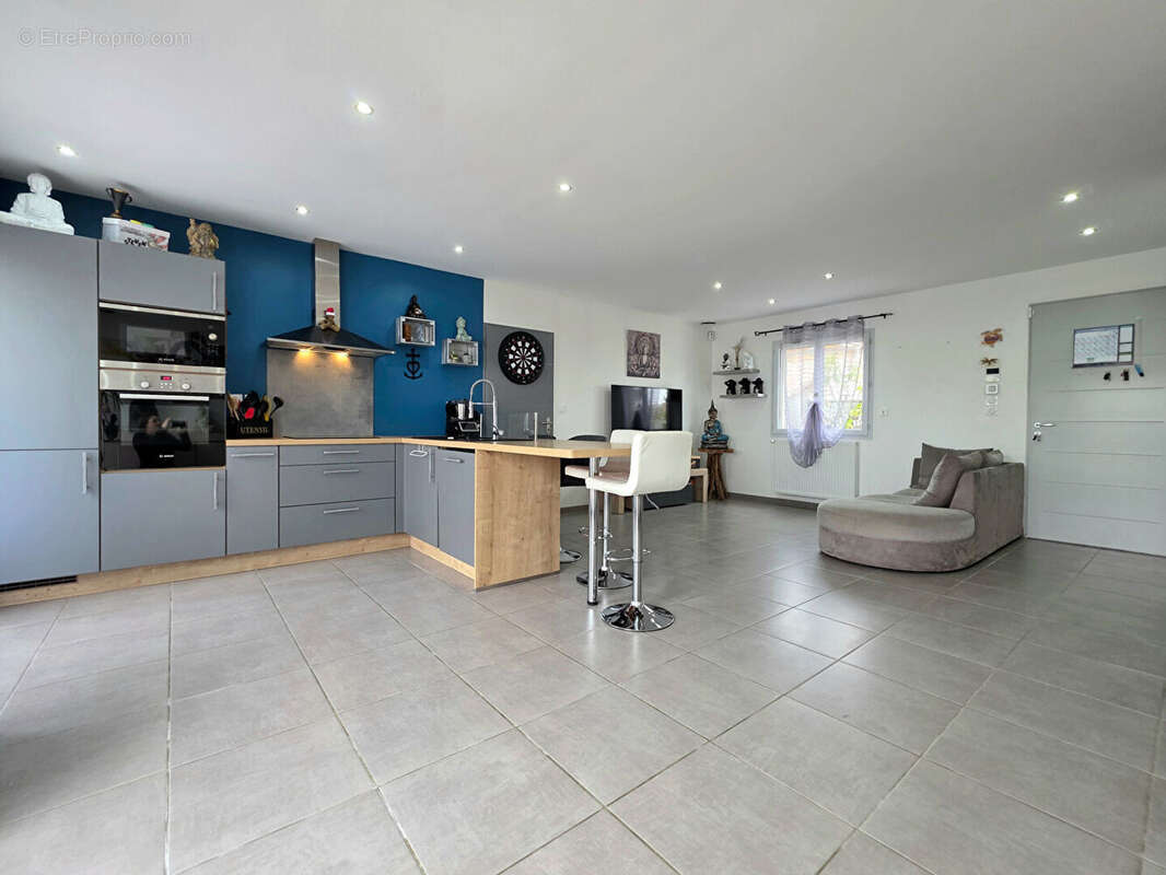 Maison à MOURS-SAINT-EUSEBE