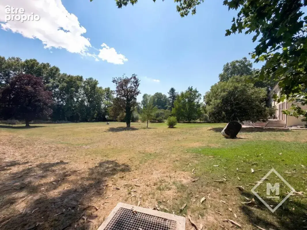 Ancien corps de ferme du XVIIᵉ siècle – 256 m² sur 5 000 m² de parc arboré - photo 13