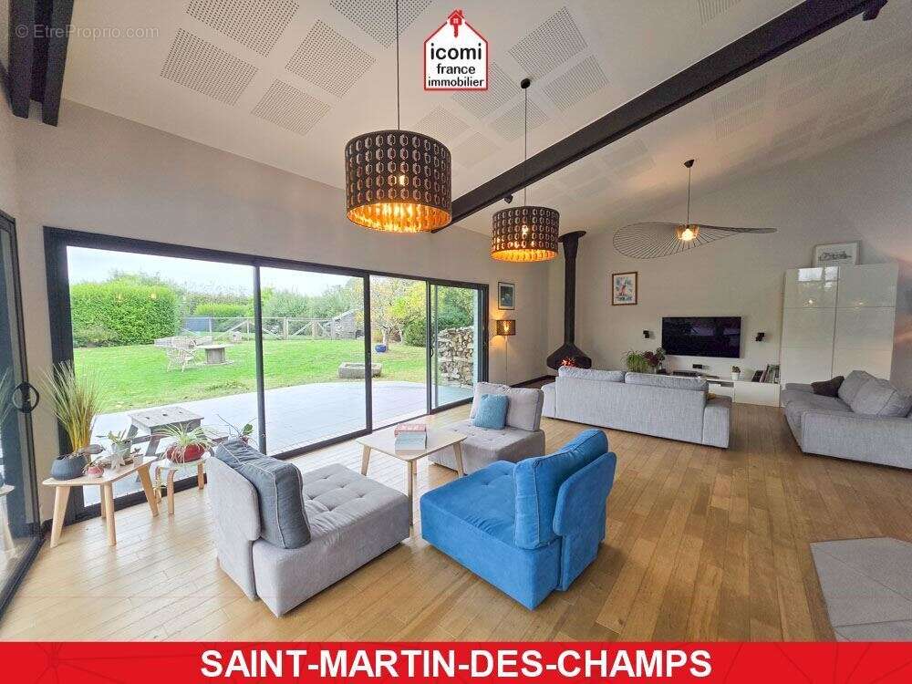 Maison à SAINT-MARTIN-DES-CHAMPS