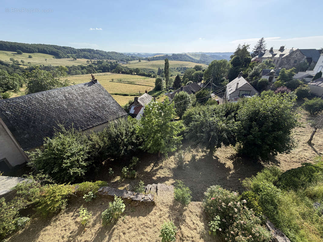 Maison à MARCENAT