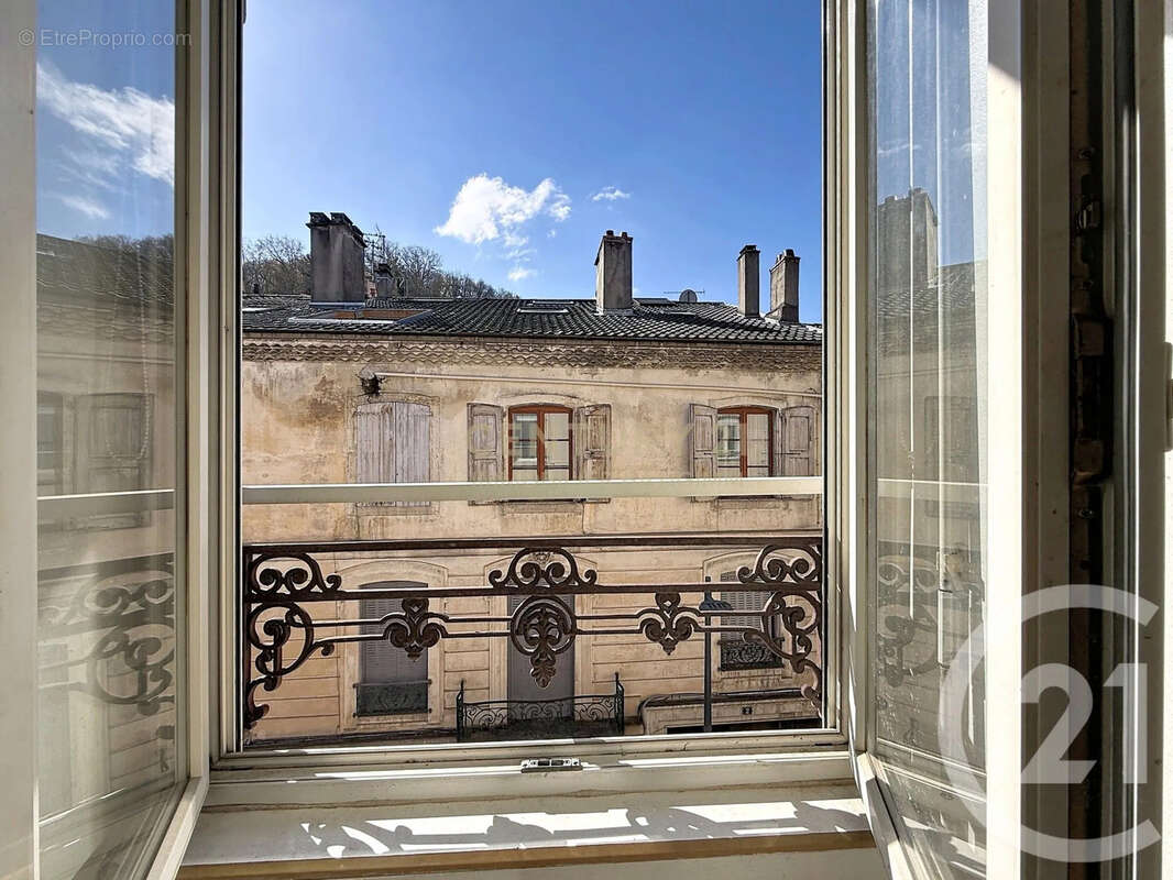 Appartement à BOURGOIN-JALLIEU