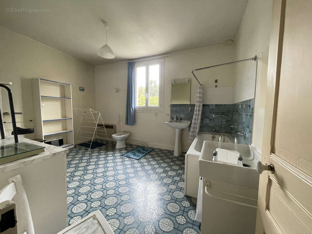 Maison à NEUVY-SUR-LOIRE