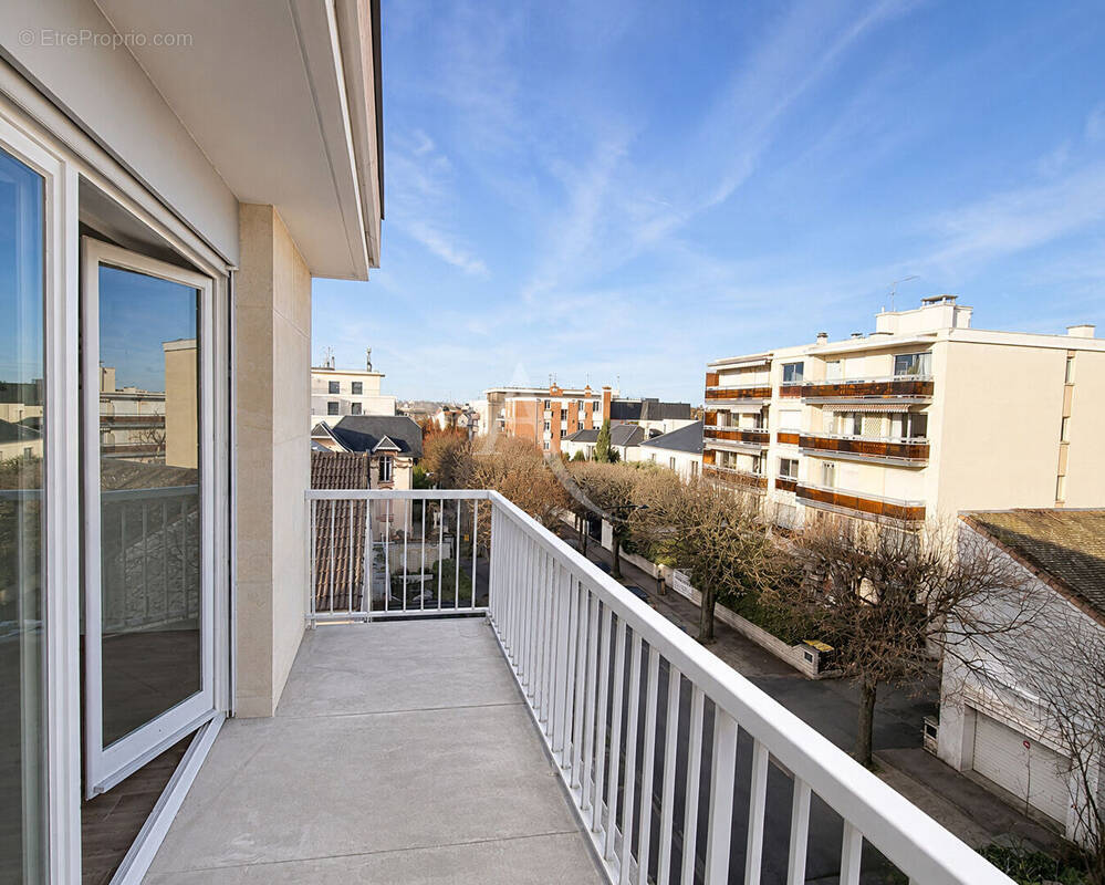 Appartement à SAINT-MAUR-DES-FOSSES