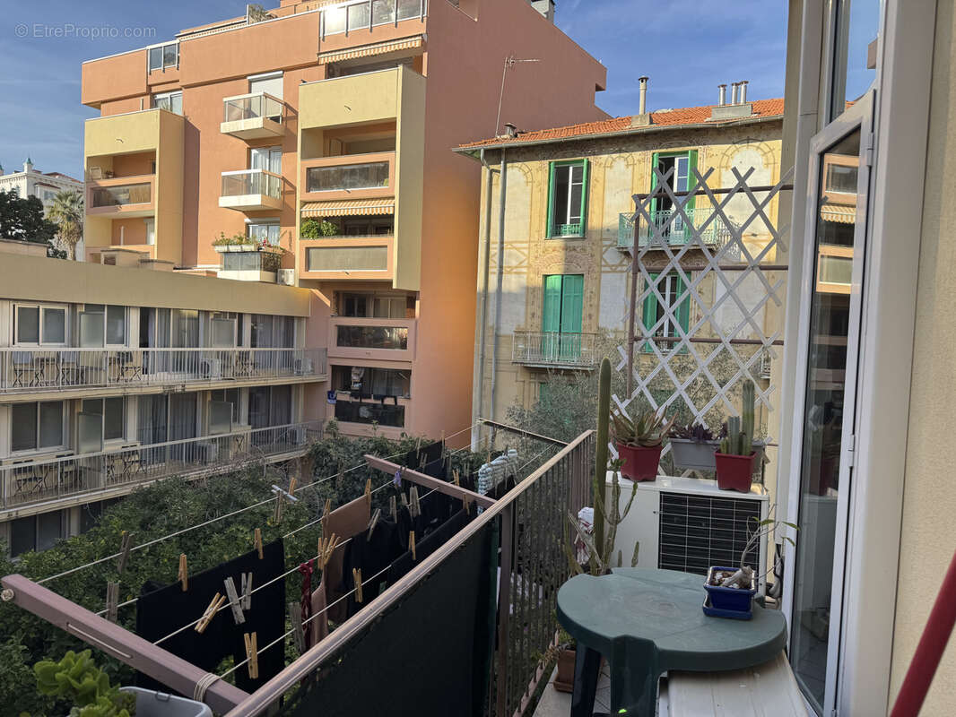 Appartement à MENTON