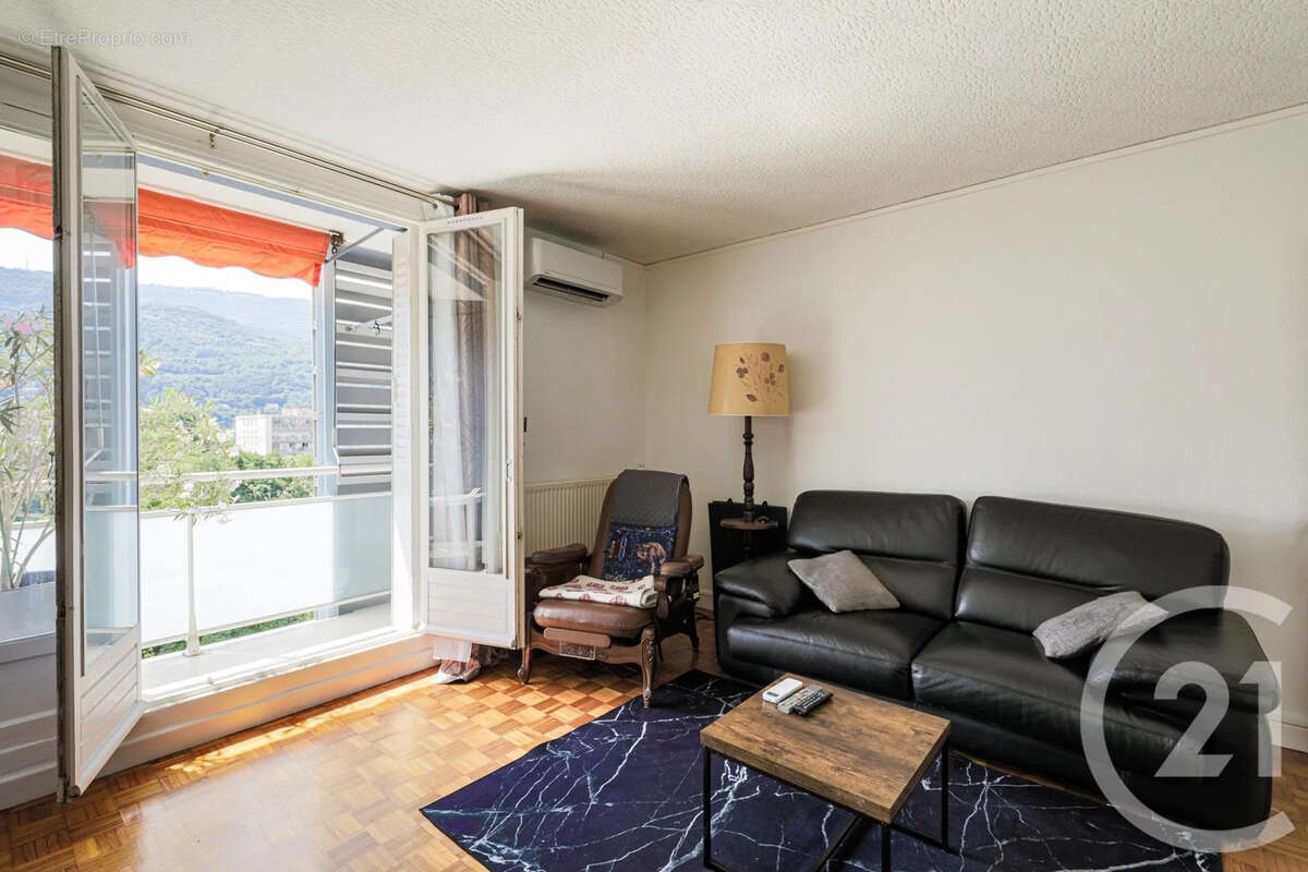 Appartement à SEYSSINS