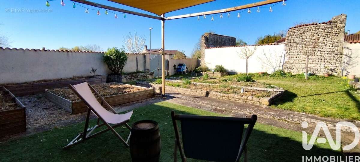 Maison 152 m² à Cherbonnieres  - photo 2