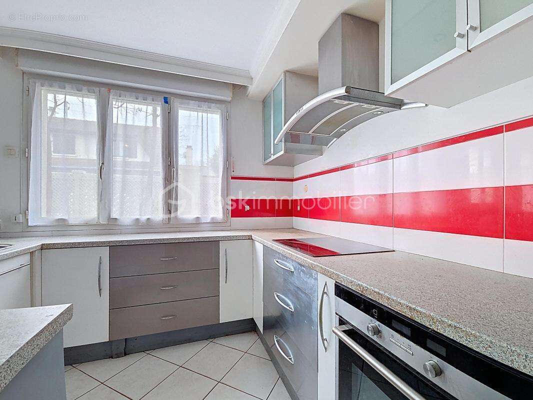 Maison à NEUILLY-SUR-MARNE