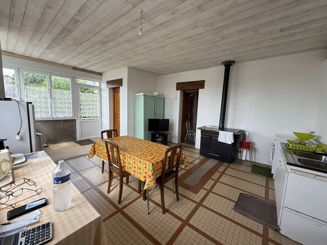 Maison à JUVIGNY-LE-TERTRE