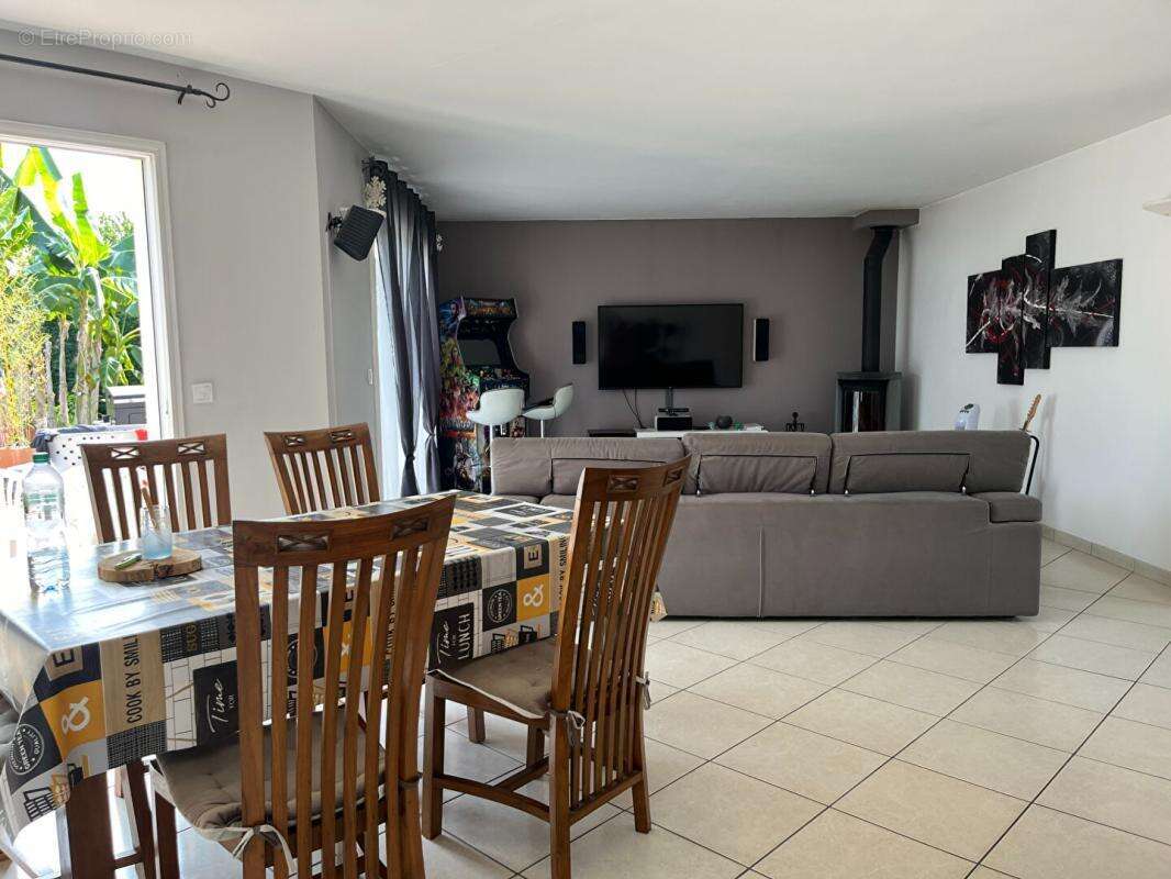 Maison à SADIRAC