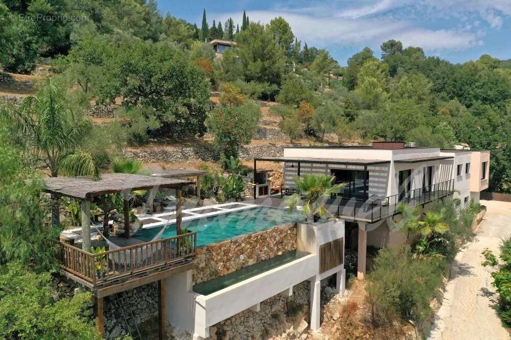 Maison à FAYENCE