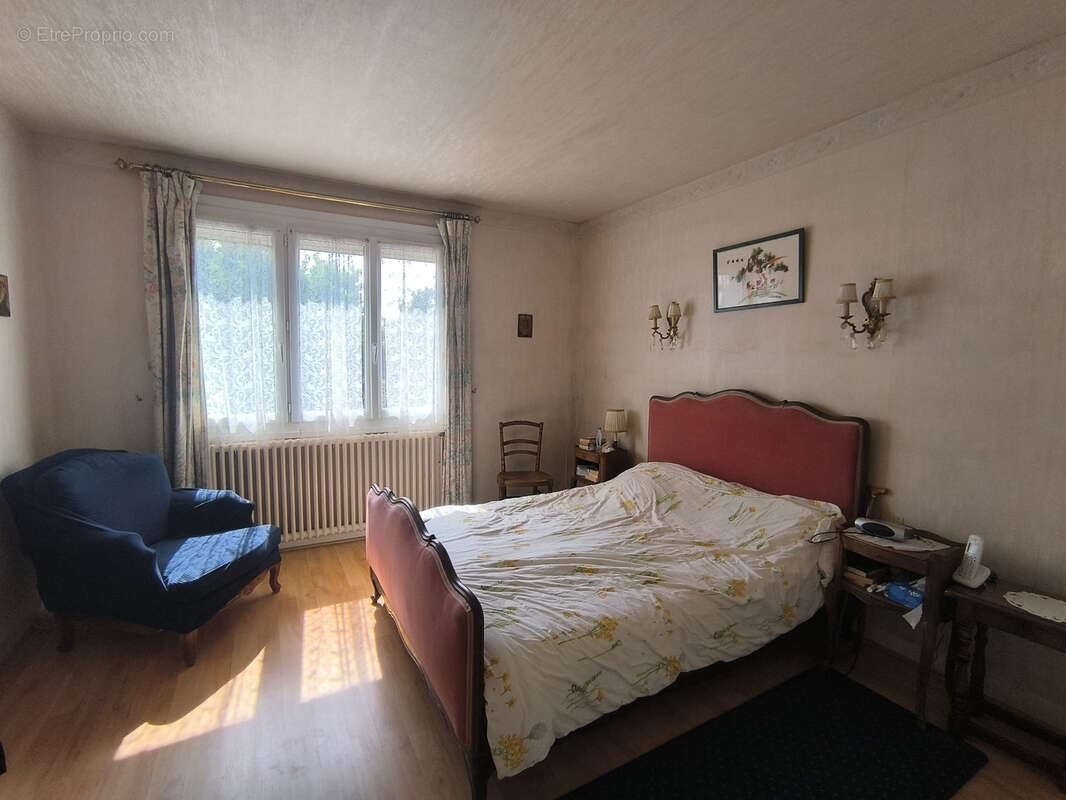 Maison 4pp de plain-pied proche commerces sus sous-sol complet - photo 7