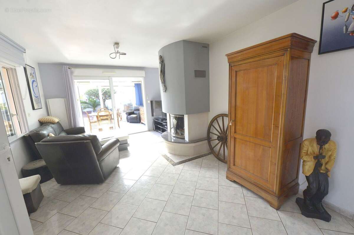 Maison à SAINT-GEORGES-DE-DIDONNE