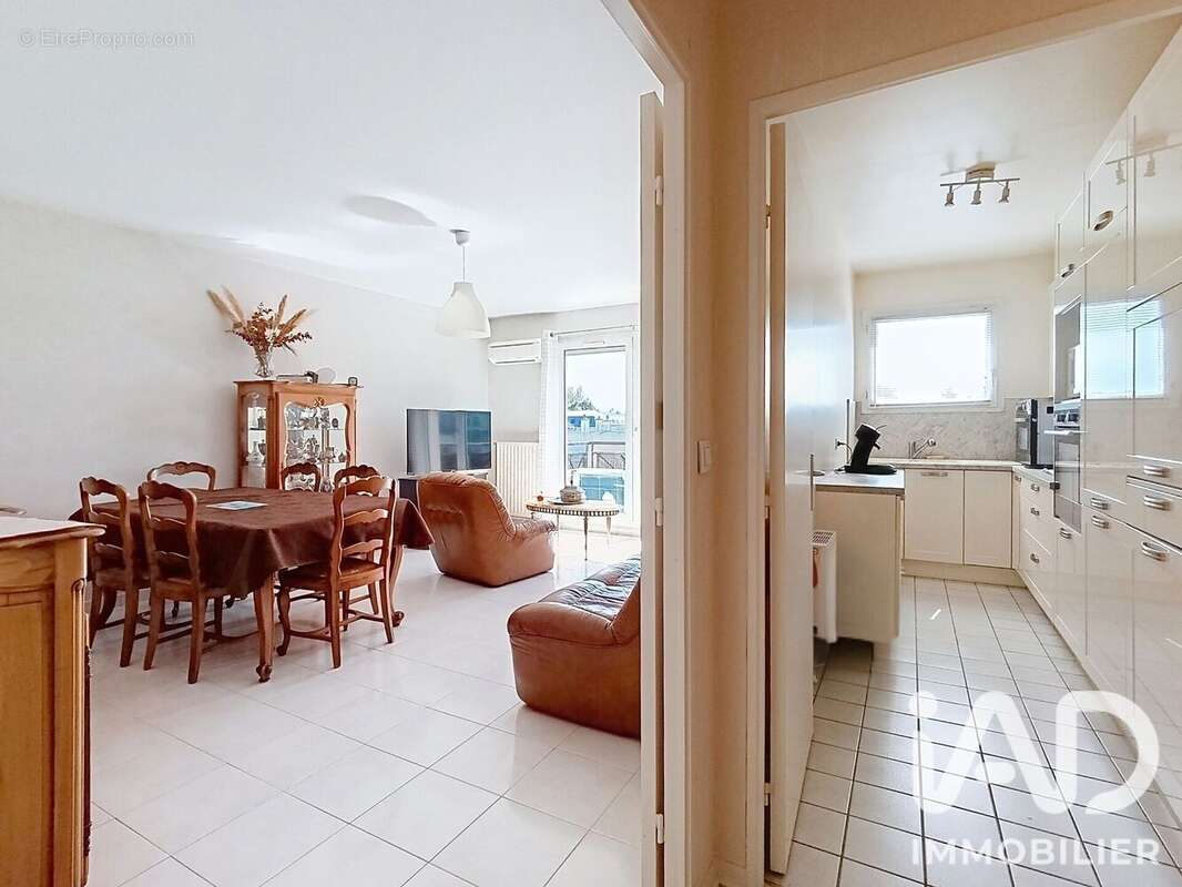 Photo 5 - Appartement à LE PLESSIS-TREVISE