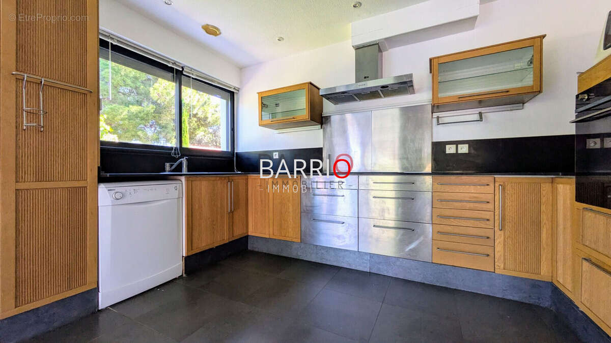 Maison à LAROQUE-DES-ALBERES