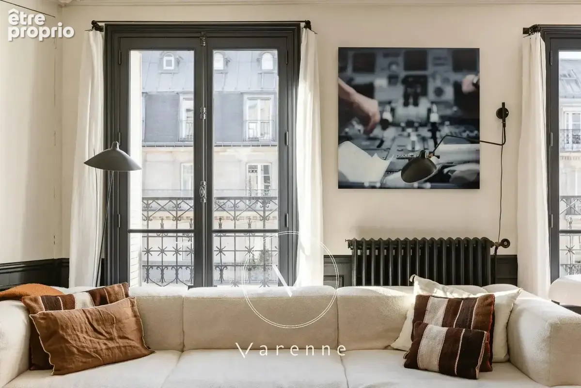 Paris 6 - Saint Germain des Prés - Appartement familial - Étage élevé - photo 2