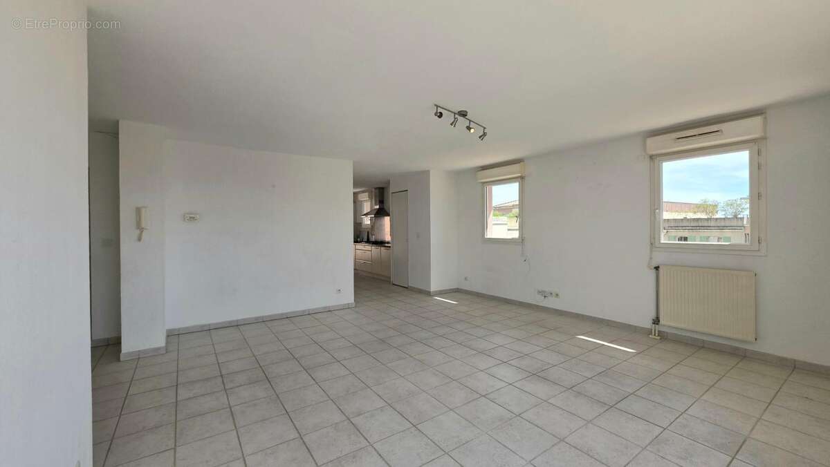 Appartement à LAMBESC