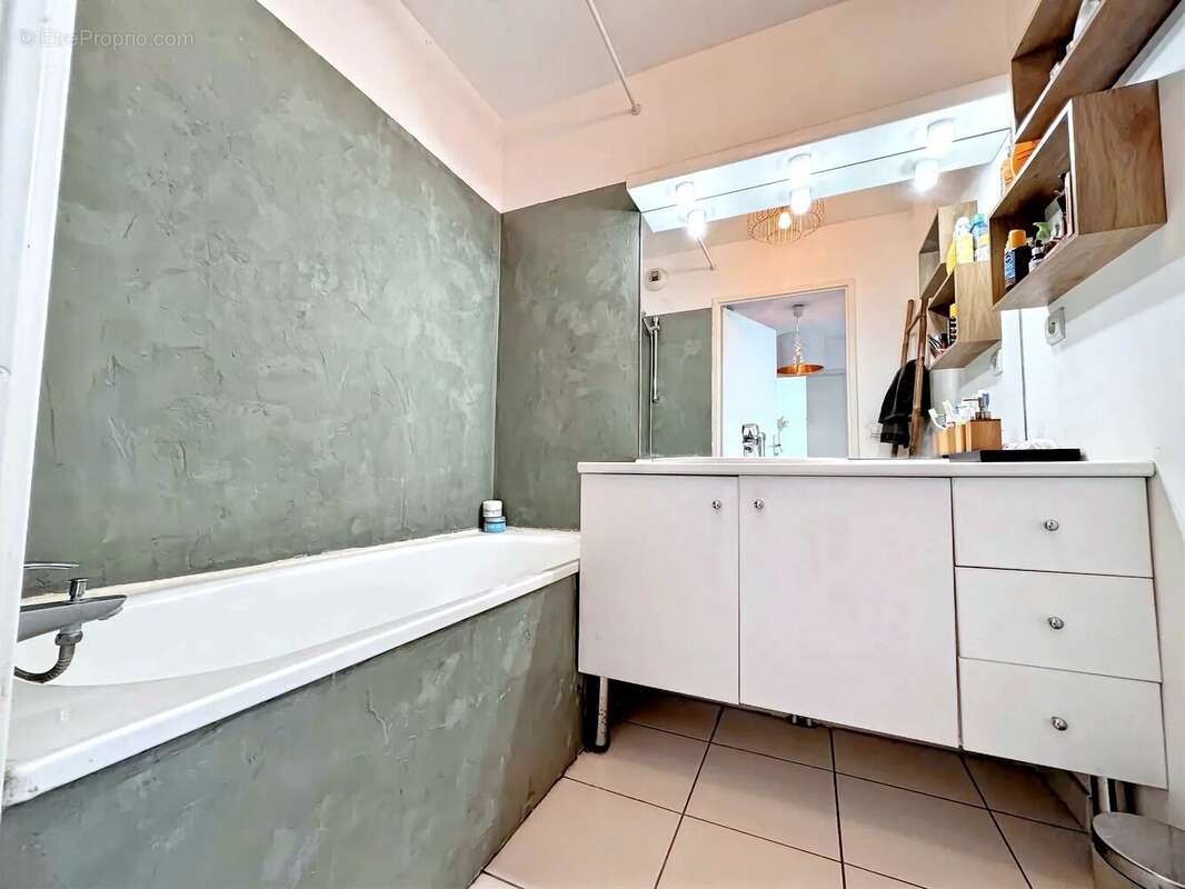 Appartement à MARSEILLE-13E