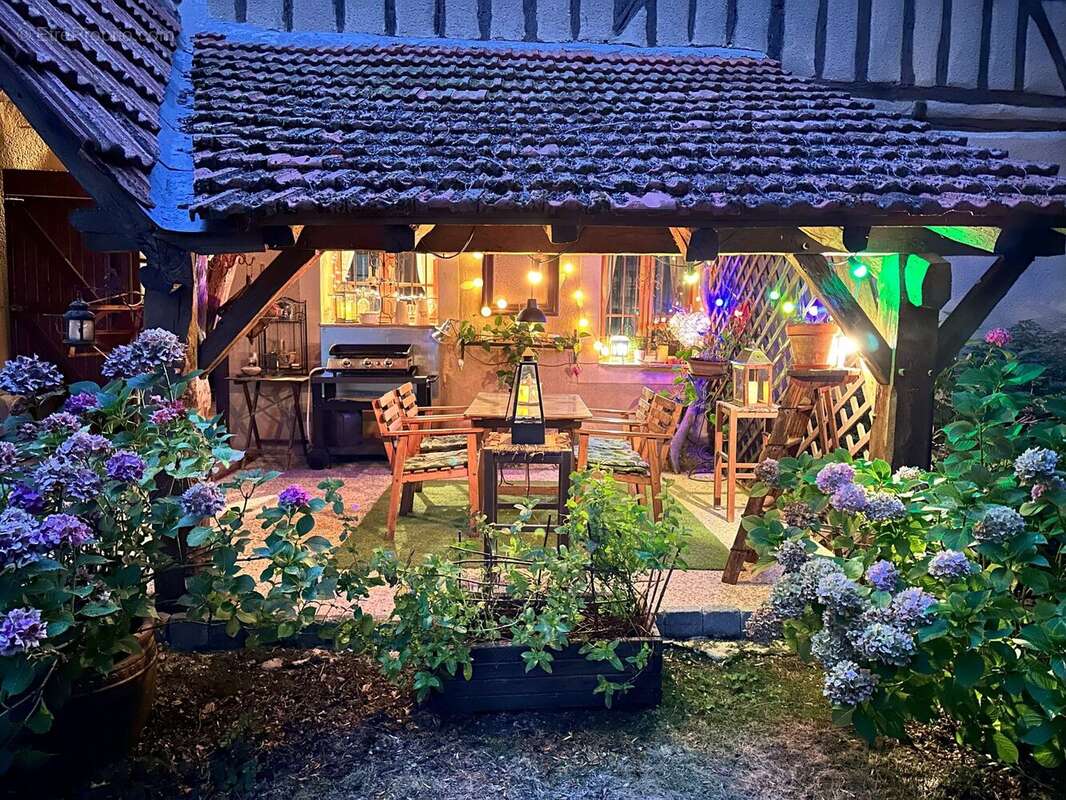 Maison à BELLEGARDE