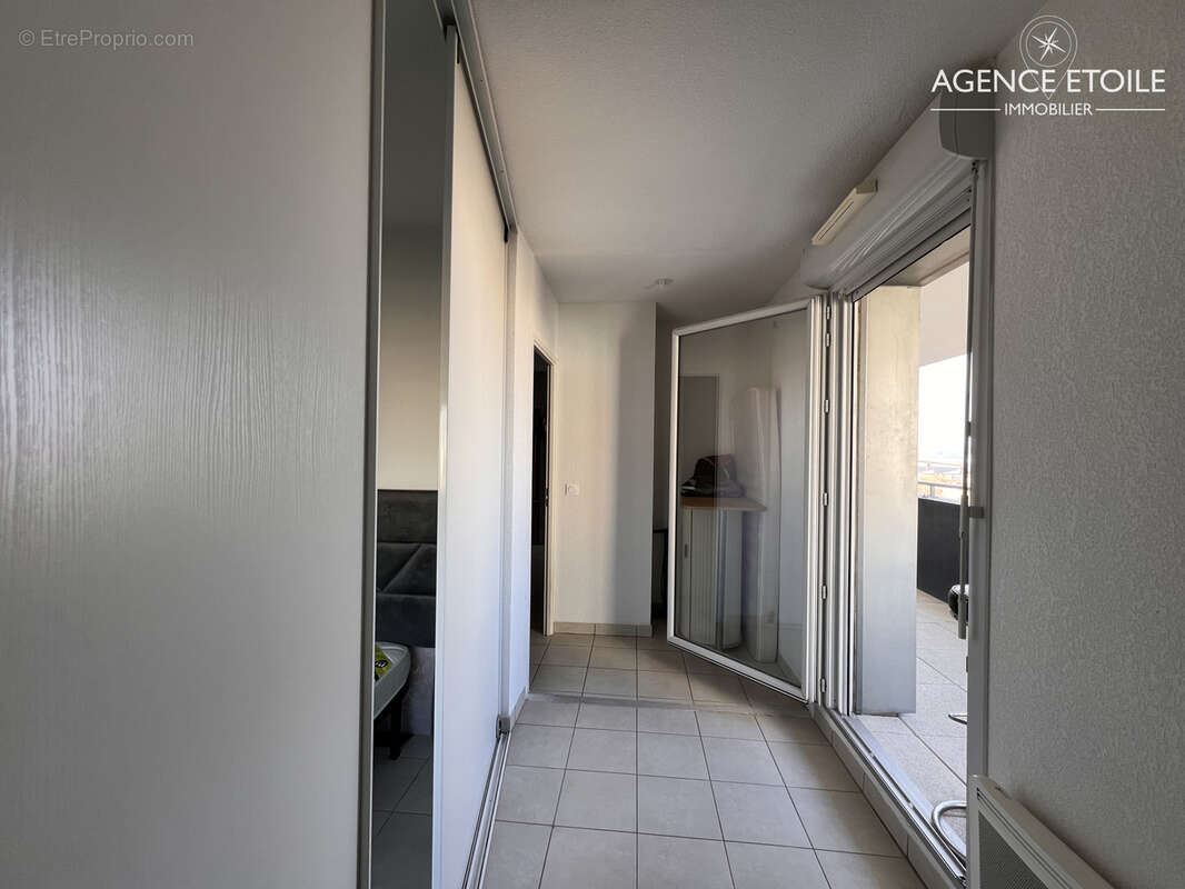 Grand T2 avec Balcon - Dernier Étage - Résidence Neuve - Vue Dégagée - Marseille 13003 - photo 9