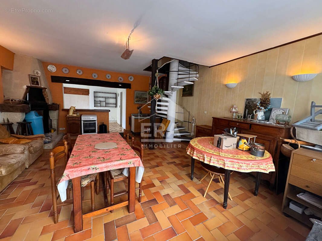 Maison à BOURG