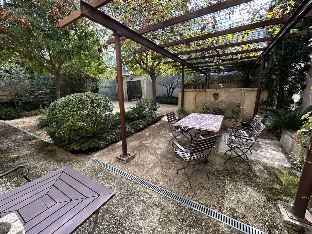 Maison à SAINT-QUENTIN-LA-POTERIE