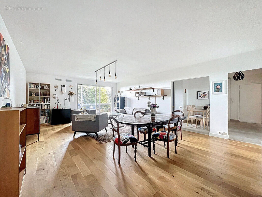 Appartement à SURESNES