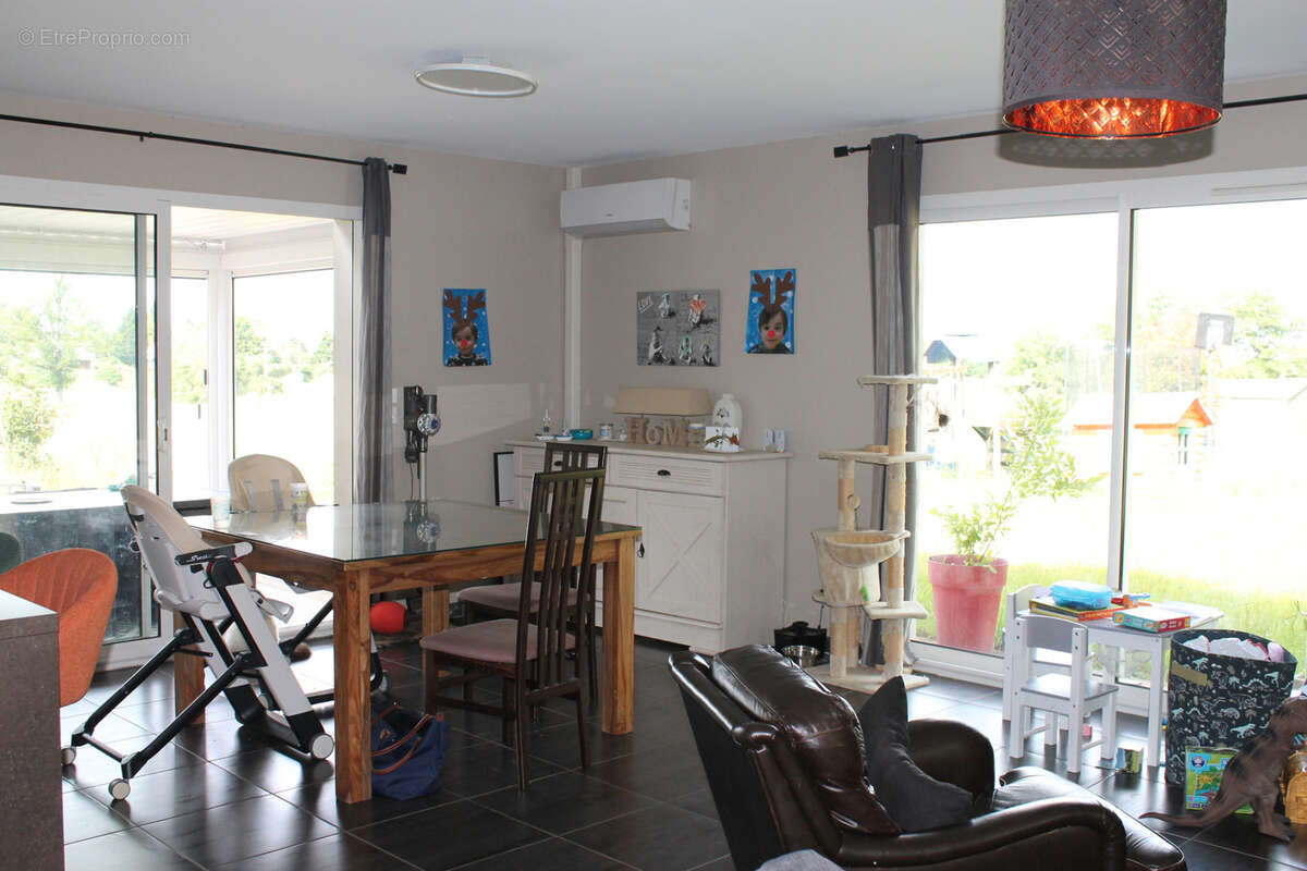 Maison à SAINT-ROMAIN-ET-SAINT-CLEMENT