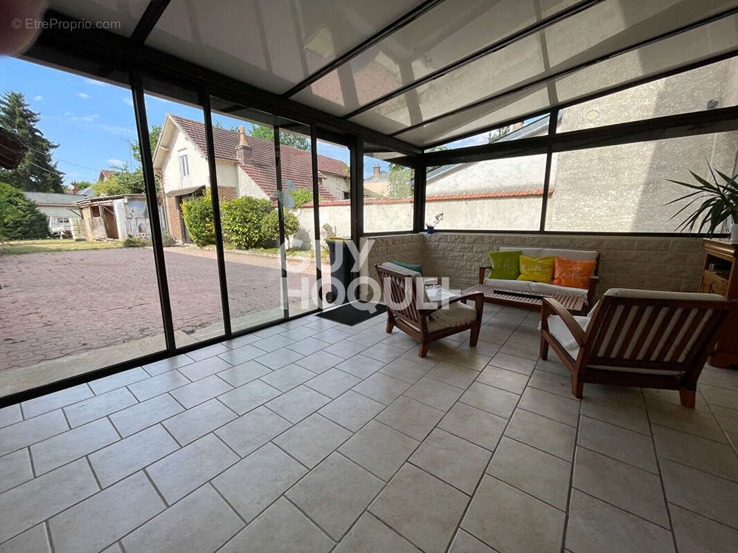 Maison 217 m² à Croth  - photo 13
