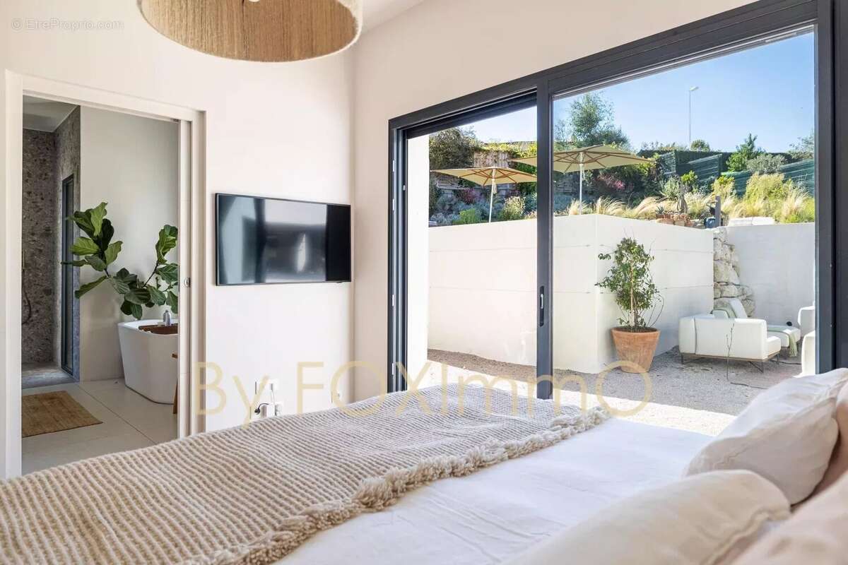 Maison à LA COLLE-SUR-LOUP