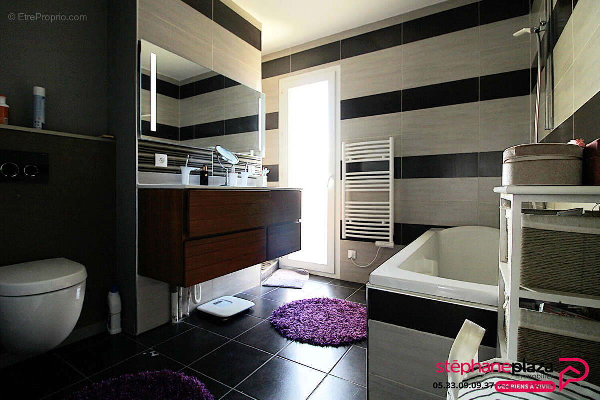 Maison à VILLENAVE-D&#039;ORNON