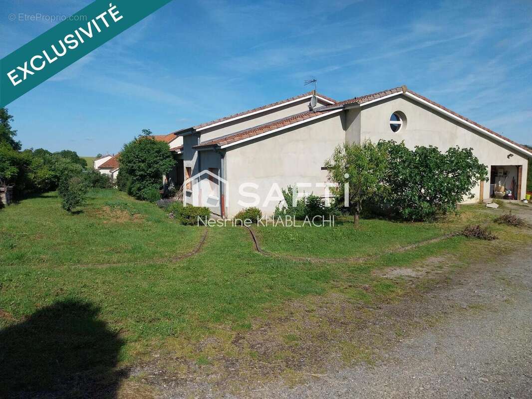 Maison 240 m² à Saint-Pierrevillers  - photo 2