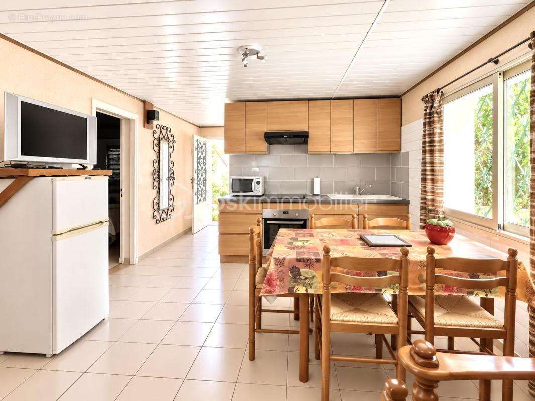 Maison 138 m² – vue mer & mont san peyre – secteur minelle – fort potentiel – garage 29 m² - photo 9