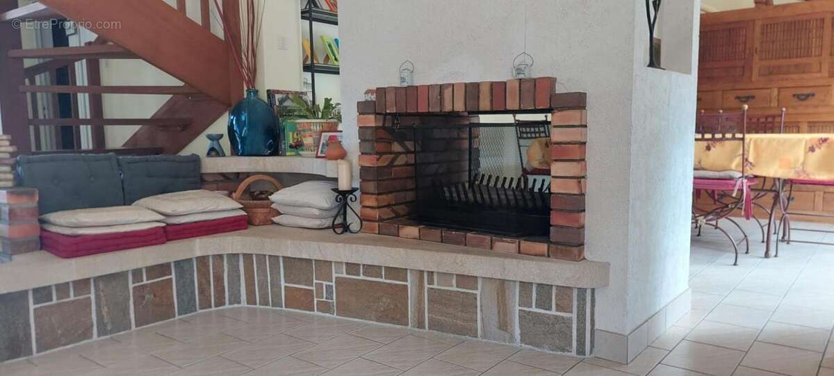 Maison à vendre 7 pièces MONTREUIL JUIGNE (49) - photo 3