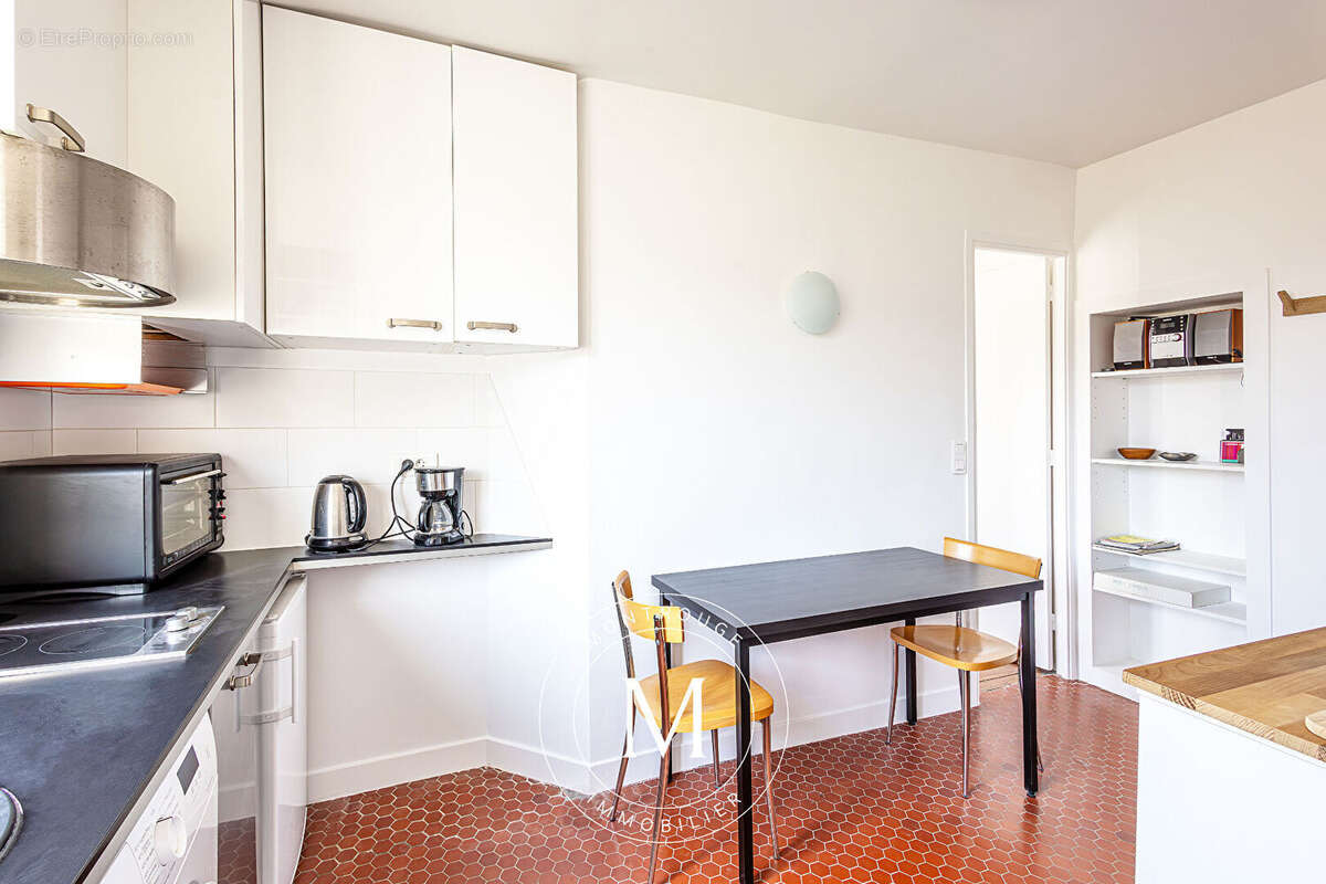 Appartement à PARIS-14E