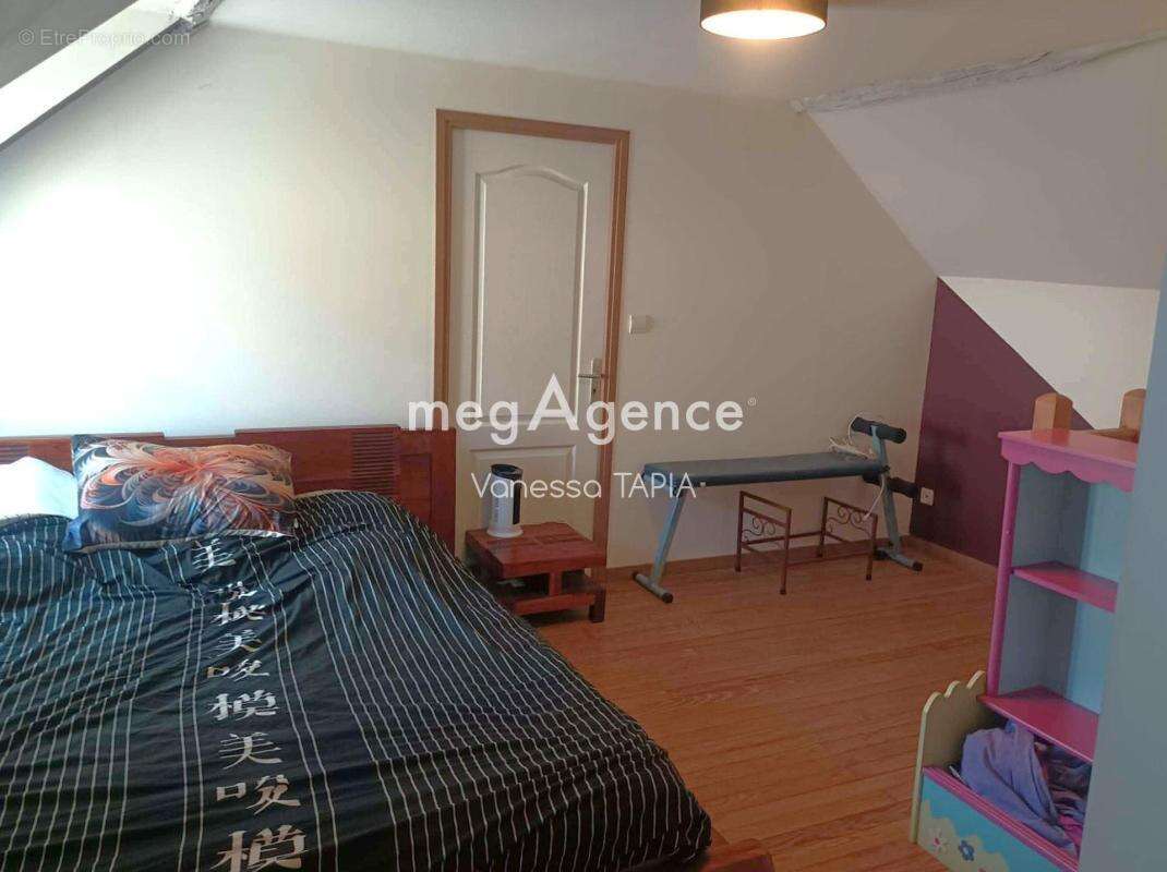 Maison à MARIGNY-LE-CHATEL